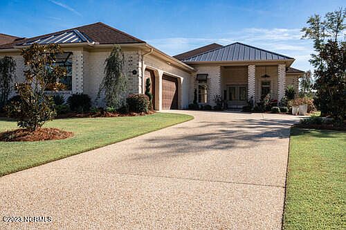 3rd image of 409 Gilboa Court