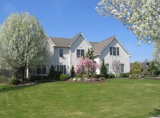 20 Pickering Dr, Robbinsville, NJ 08691