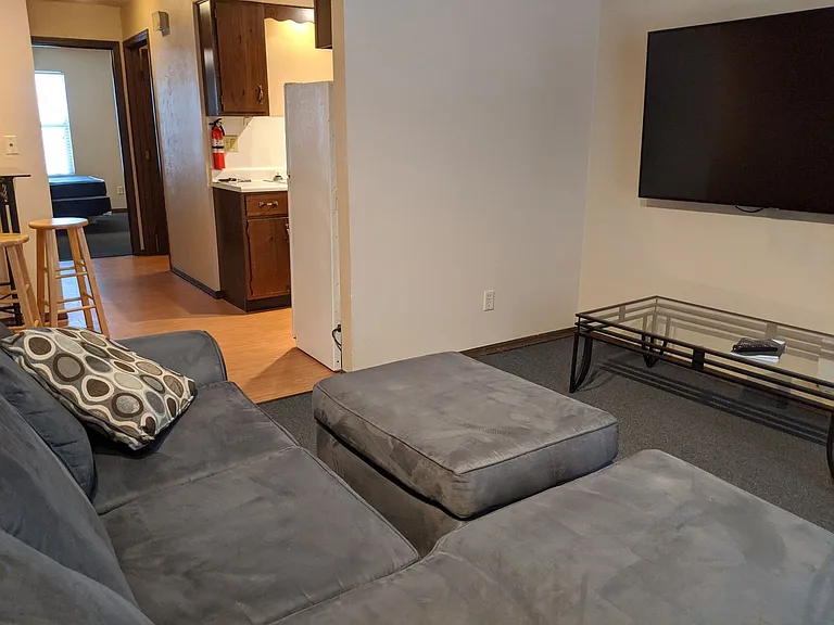507 E White St — Photo 5