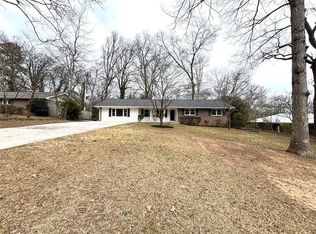 558 Dorsey Cir, Lilburn, GA 30047