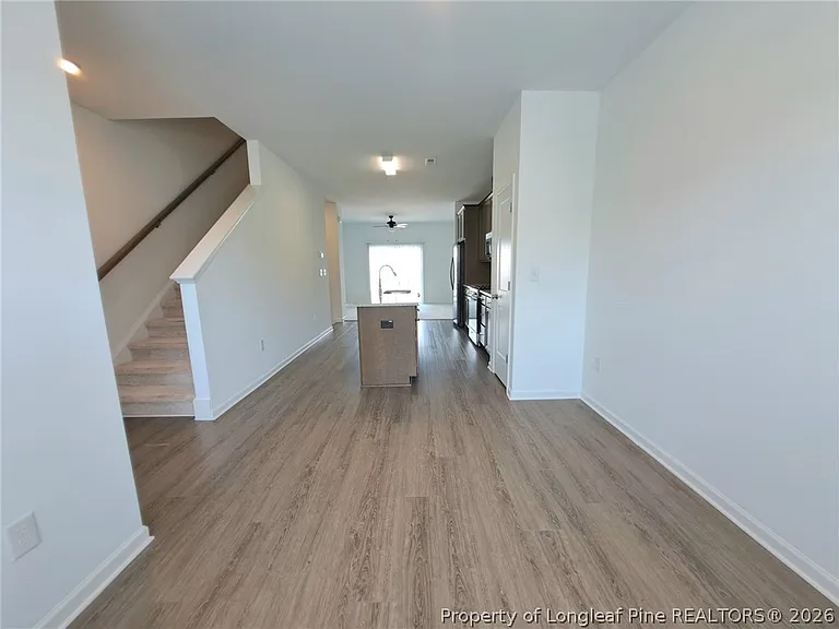 1939 Robin Hill Ln — Photo 13