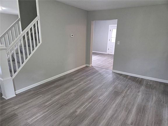 4th image of 404 N 10th St