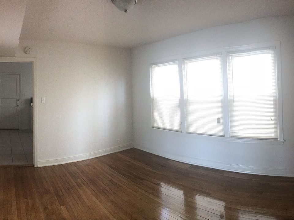 1st image of 9144 S Bishop St #2