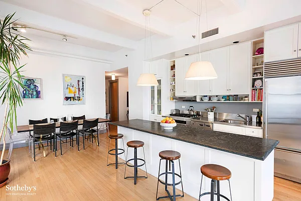 Sold by Sotheby's International Realty | media 5