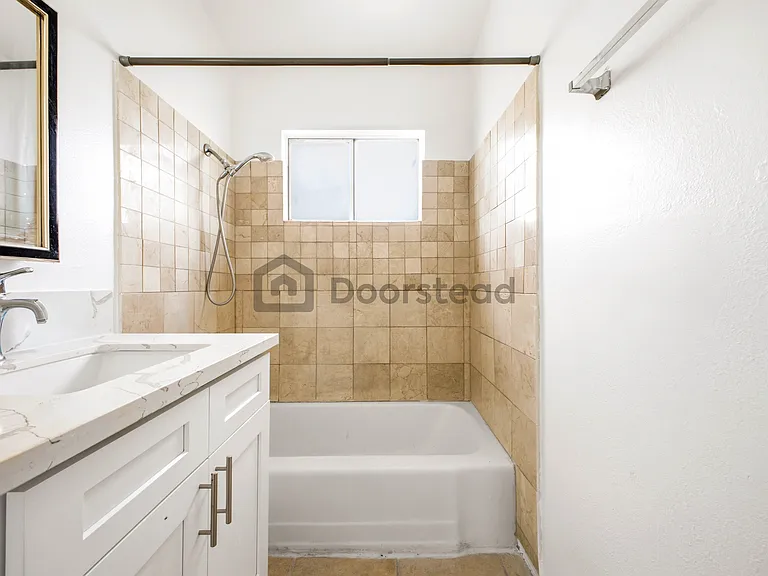 824 S 47th St — Photo 18