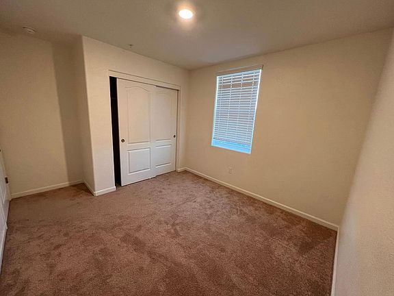 5th image of 3777 Dove Dr