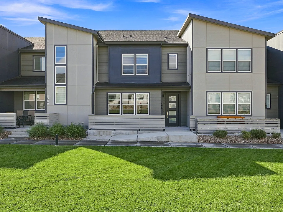 1806 Rose Quartz Hts