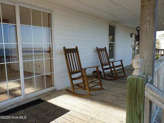 5th image of 210 Shore Road