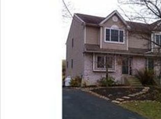 46 S Ironstone Dr, Boyertown, PA 19512