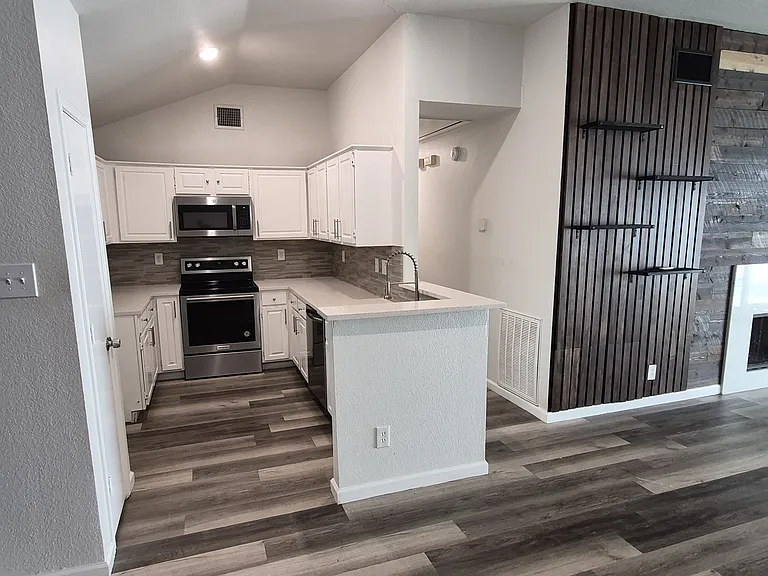 827 Prairie Creek Dr — Photo 12