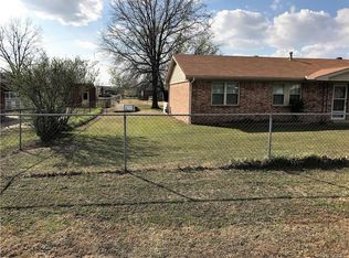 505 Maplewood Ln, Skiatook, OK 74070