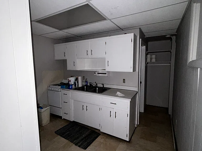 224 W Main St — Photo 11