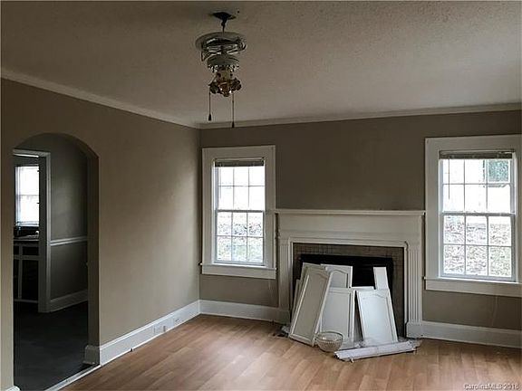 5th image of 629 E 4th Ave