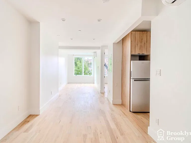 123 Park Ave #3B — Photo 2
