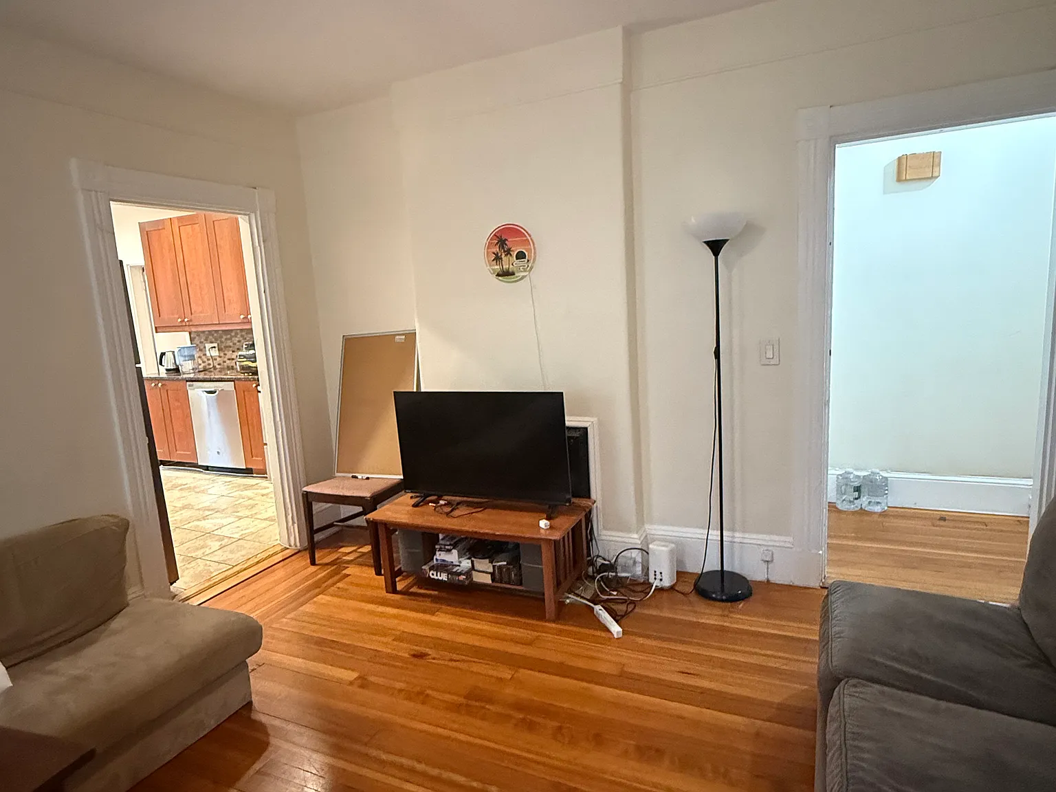 3 bed, 9999 sqft, $3,550 — Photo 2