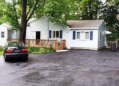 1st image of 328 Orchard Dr