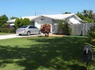 271 NW 35th St, Boca Raton, FL 33431