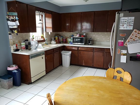 5th image of 10020 Buell Ct