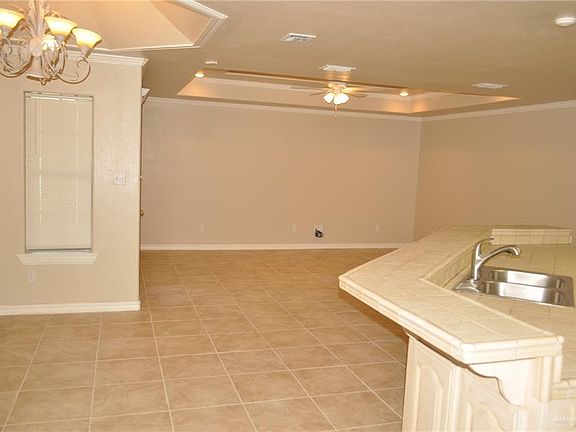 2nd image of 2804 Las Cruces Dr
