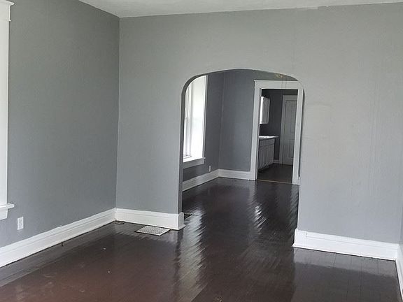 4th image of 2226 Denver Ave