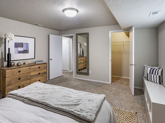 5th image of 5223 W Terrabithia Ln #18