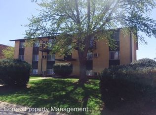 233 Robinhood Ln APT 6, Bloomington, IL