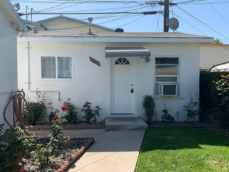 316 Irving Ave #D — Photo 14