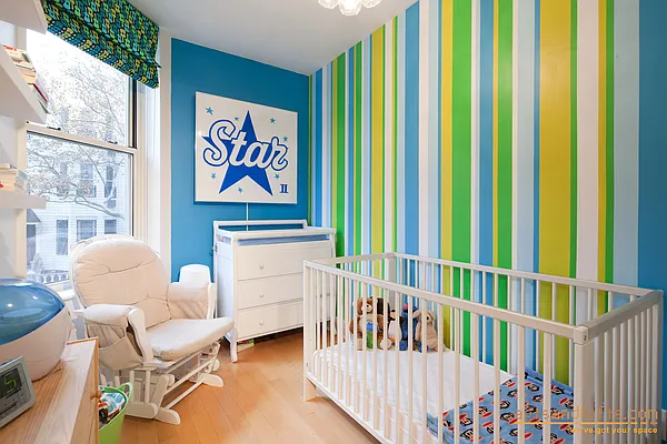 Sold by aptsandlofts.com | media 9