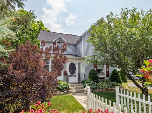 513 S Farmer St, Otsego, MI 49078