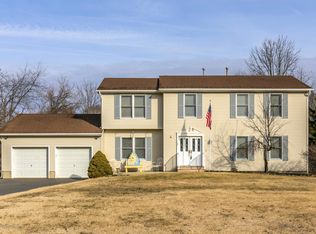 4 Evergreen Ct, Jackson, NJ 08527