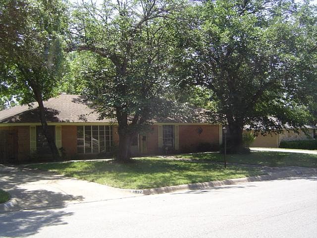 1st image of 3817 Sundown Dr
