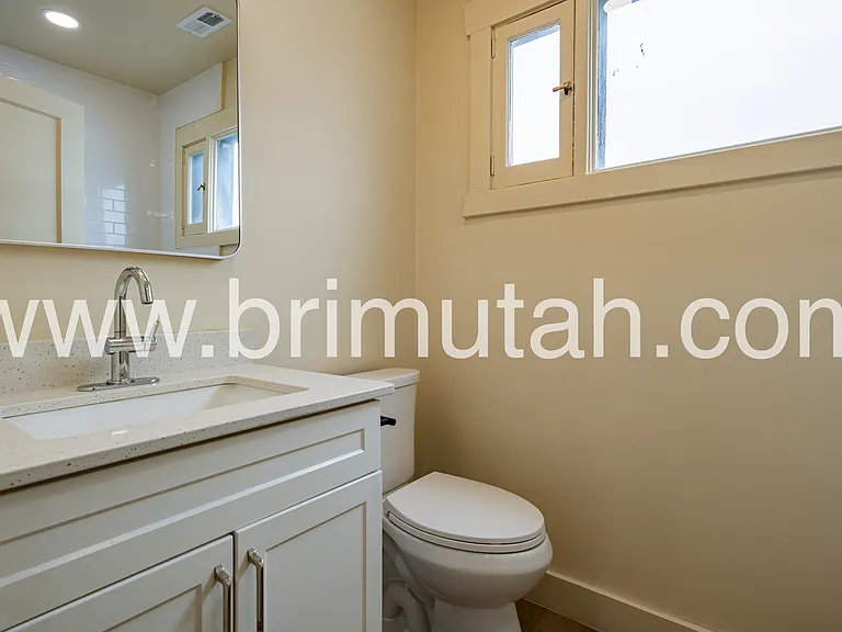 684 W Center St #1 — Photo 7