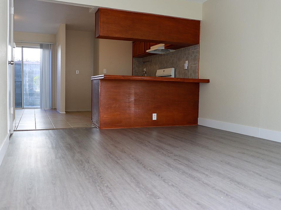 1st image of 1324 Winn Dr APT B