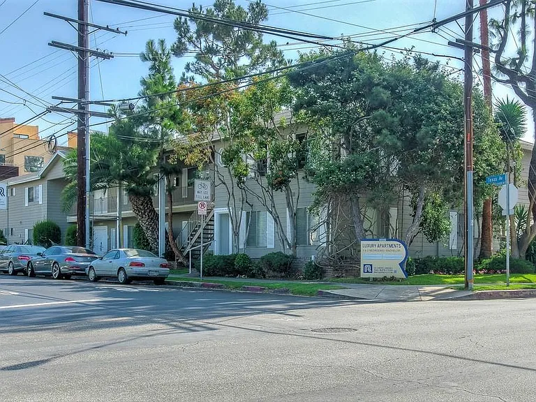12424 Texas Ave — Photo 14