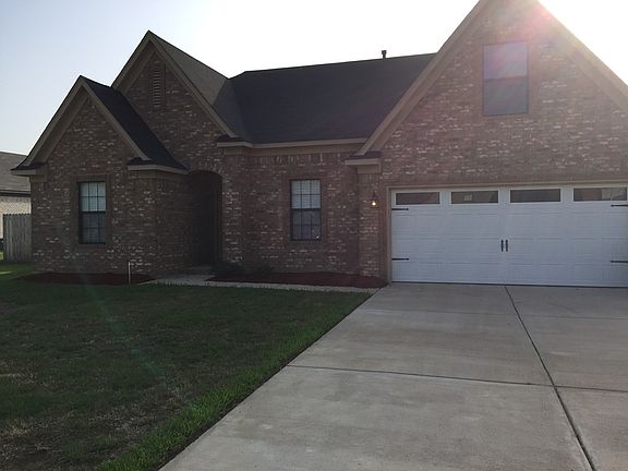 2nd image of 893 Bayou Vista Dr
