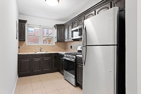 1st image of 2019 23rd St #1