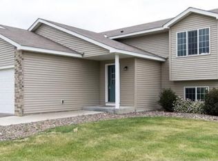 17898 Grant Ct NW, Elk River, MN 55330