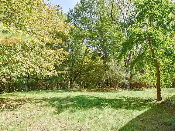 4th image of 2646 Parkridge Dr