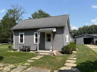 227 N Brooks St, Francesville, IN 47946