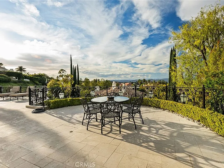3724 Winford Dr — Photo 35