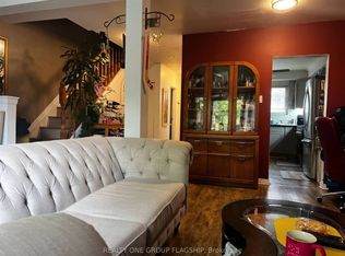 925 Bayly St #6, Pickering, ON L1W1L4