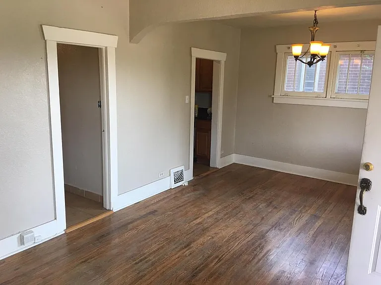 3330 N Saint Paul St — Photo 5