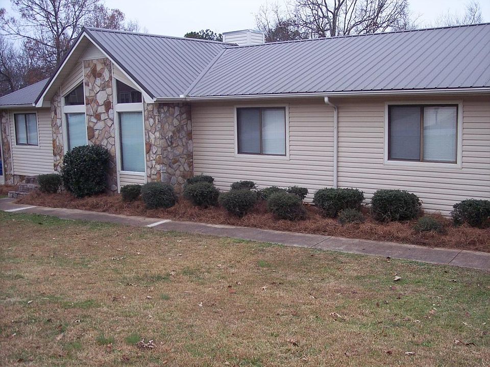 1st image of 1307 Louise Dr SE