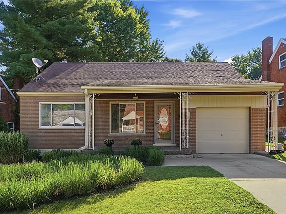 2nd image of 438 Kitty Ln