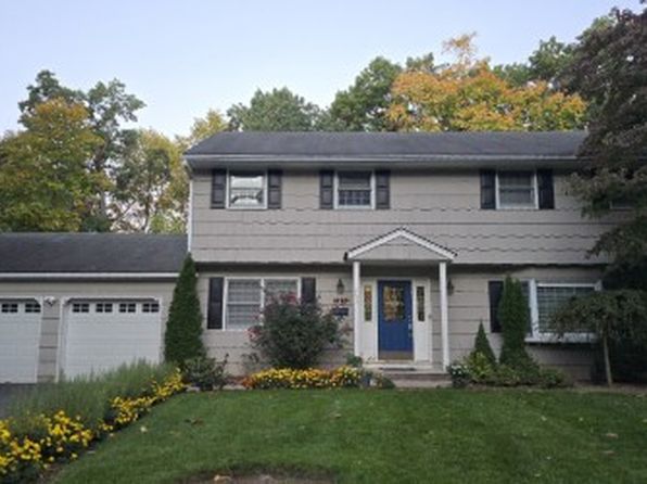 597 Bryn Mawr Ct