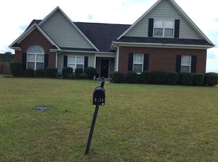 2871 Aristocrat Ln, Fayetteville, NC 28306