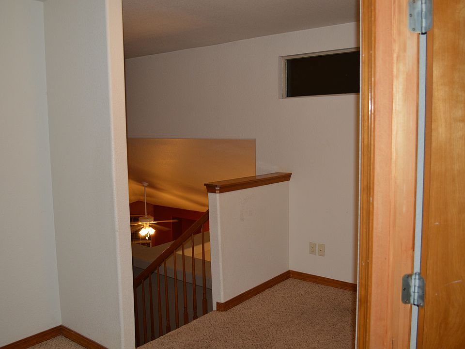 1st image of 330 S Evergreen St