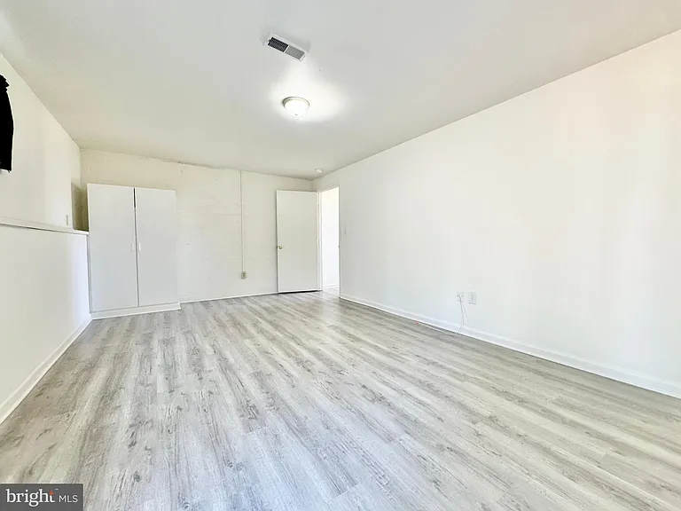 305 Charring Cross Dr — Photo 20