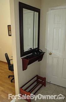 3rd image of 917 Windsor Hills Cir