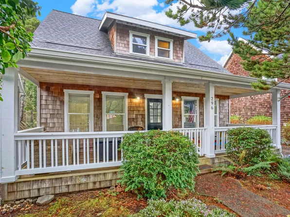 296 Bella Beach Dr, Depoe Bay, OR 97341
